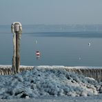 Eisverwehungen am Genfersee