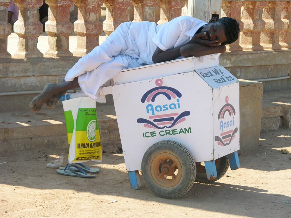 Eiswagen in Indien als Ruhestätte