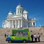 Eiswagen vor dem Dom