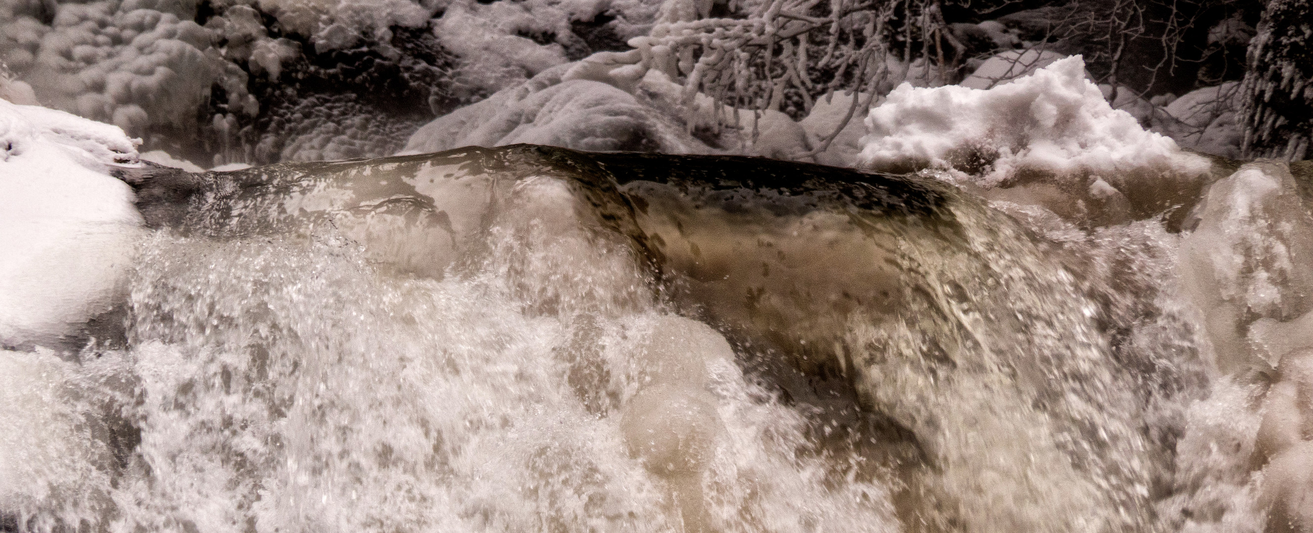 Eiswasser im Fall