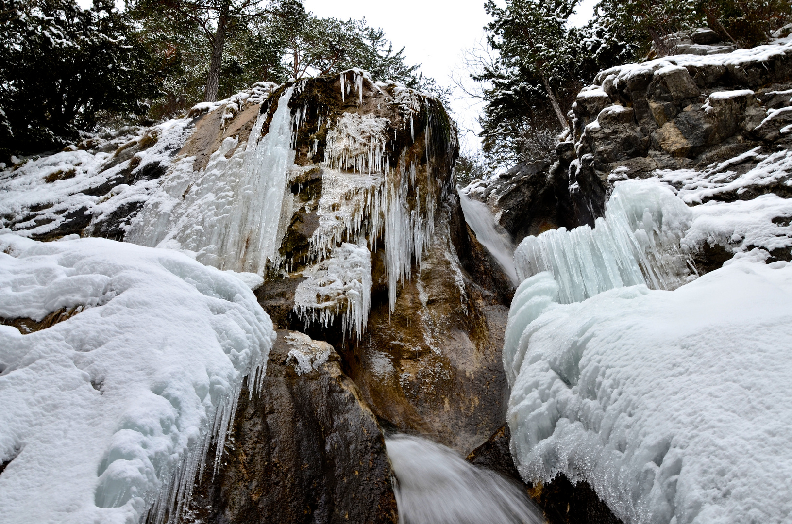 EisWasserFall