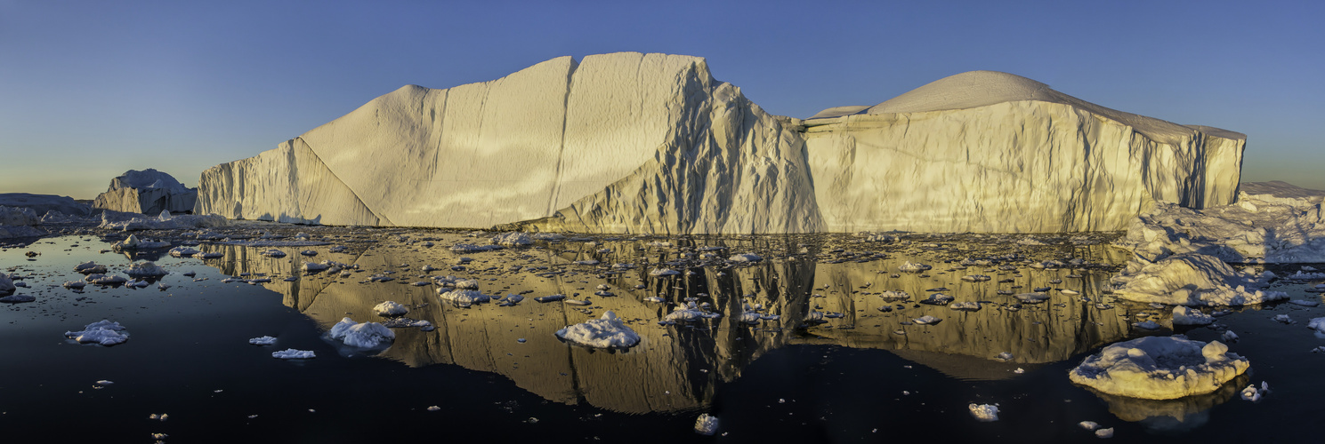 Eiswelten im Sommernachtslicht - I