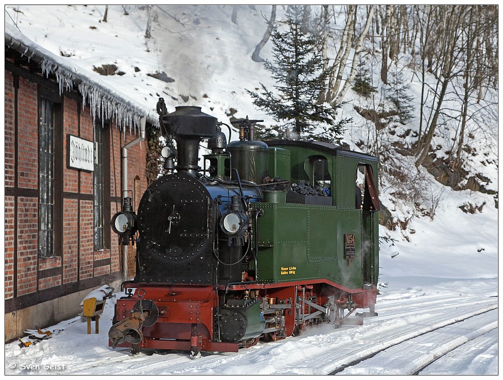 Eiszapfen am Jöhstadter Heizhaus