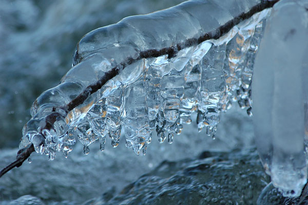 Eiszapfen am Kocher