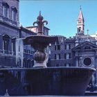 Eiszapfen an Brunnen Piazza Farnese