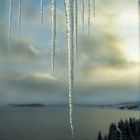 Eiszapfen im ersten Morgenlicht