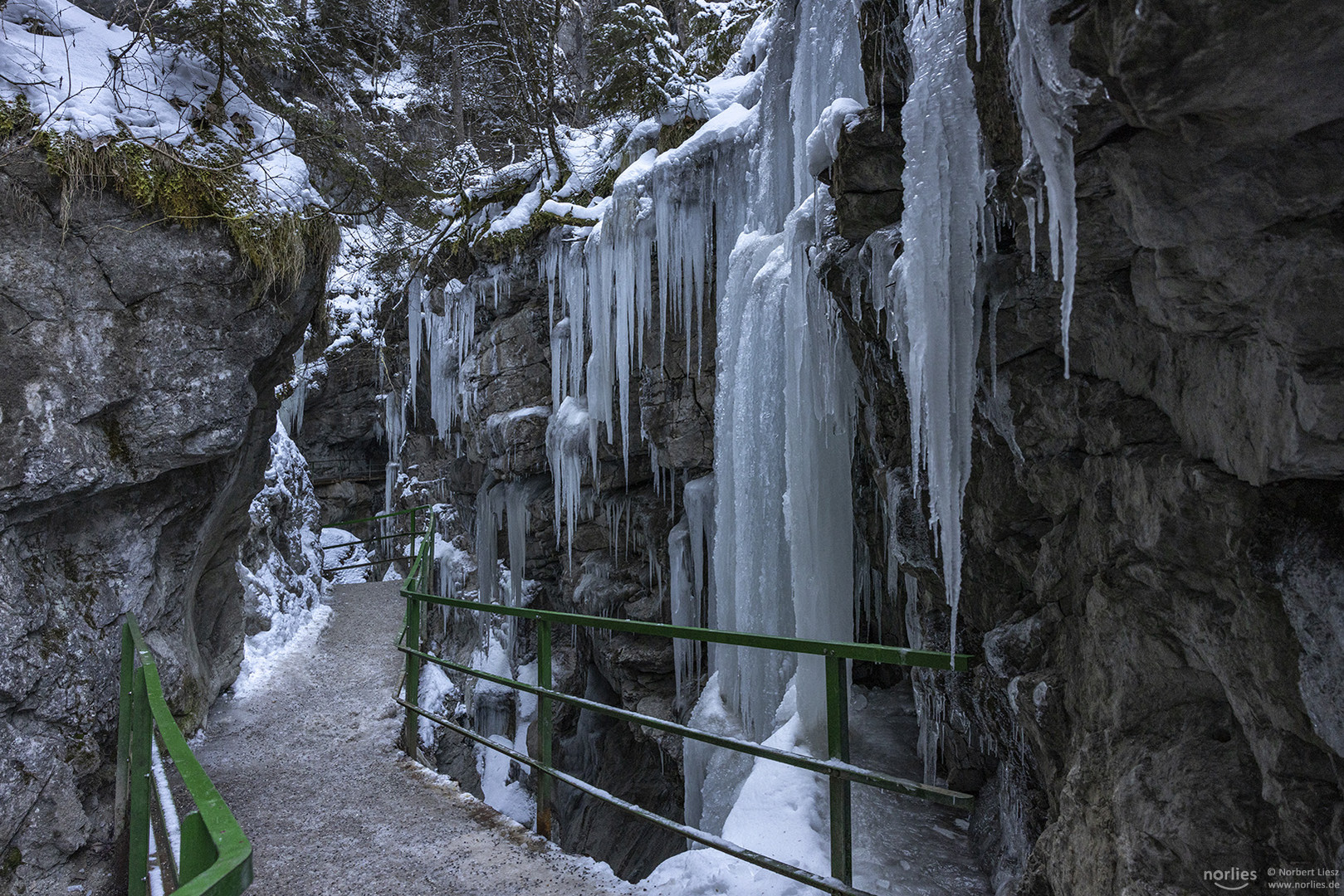 Eiszapfen Pfad