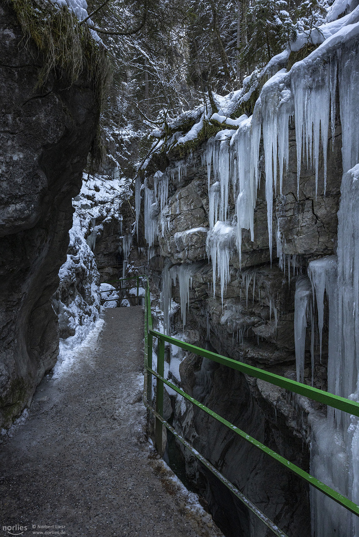 Eiszapfen Pfad