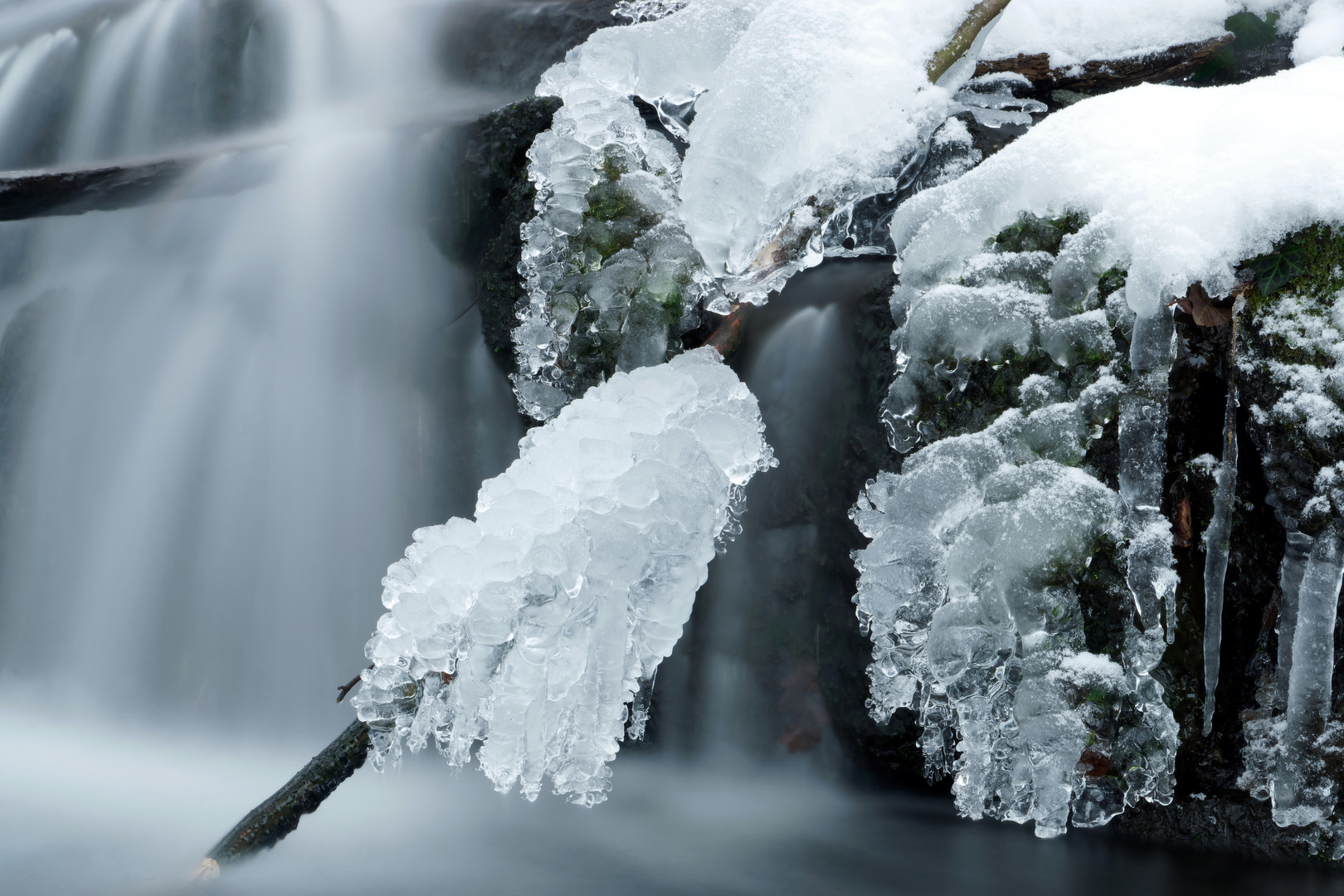 Eiszauber im Höllengrund