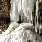 Eiszeit beim Wasserfall ...
