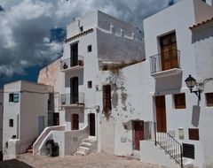 Eivissa / Ibiza : Häuserzeile in der Unterstadt Sa Penya