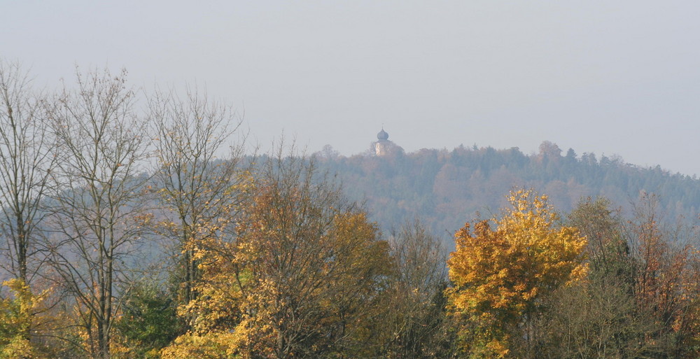 Eixlbergkirche bei Pfreimd im Herbst