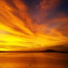 El amanecer desde muelle Los Coquitos, La Unión.