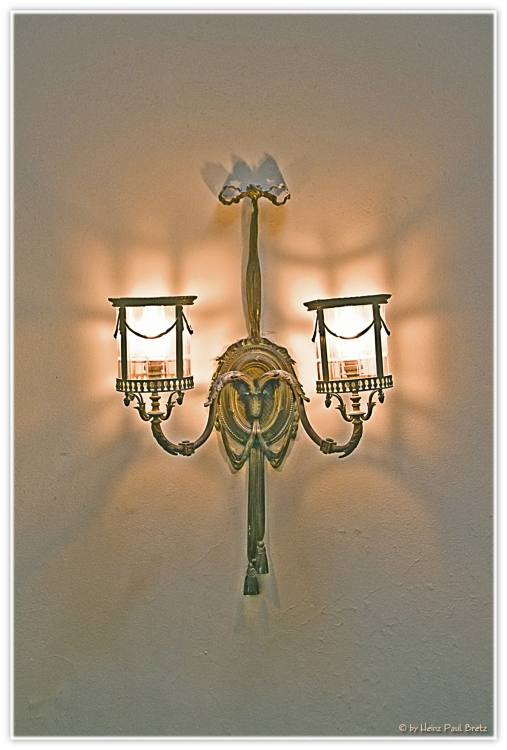 El aplique (Die Wandlampe)