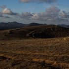 El camino a Montaña Tinasoria / Der Weg auf den Vulkan Tinasoria