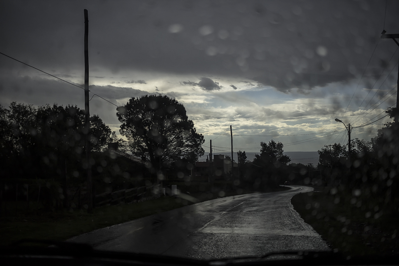 El camino y la lluvia