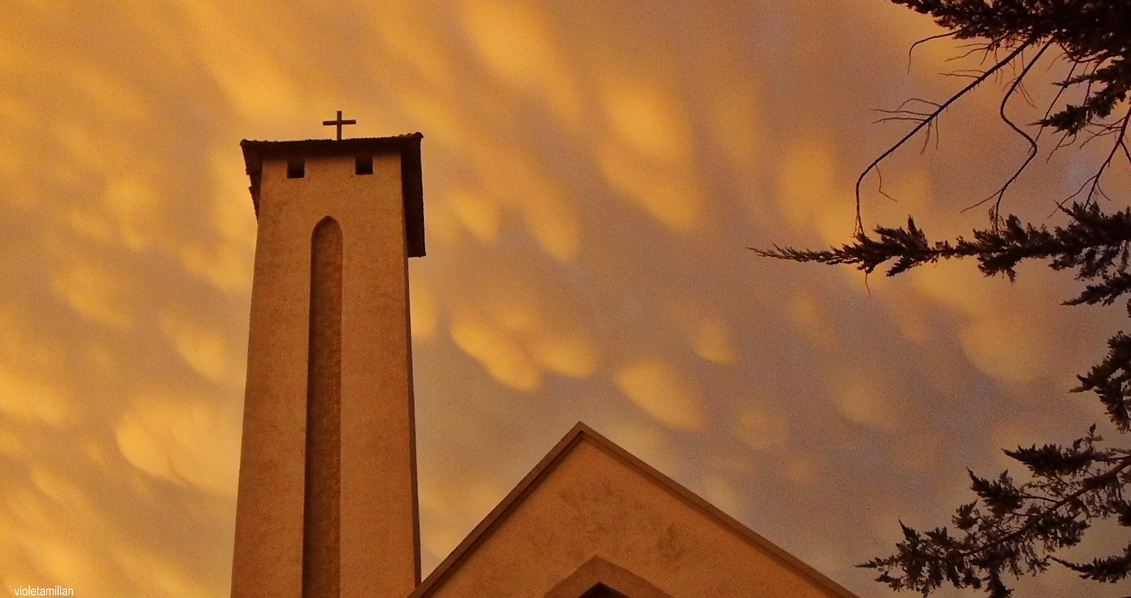 EL CAMPANARIO DE MI IGLESIA