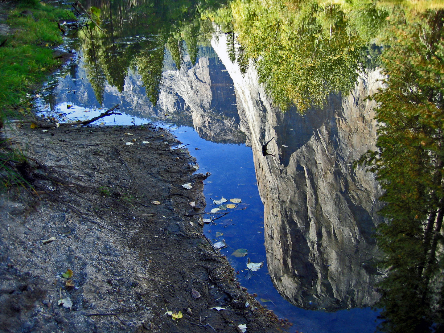 EL CAPITAN IM MERCED RIVER