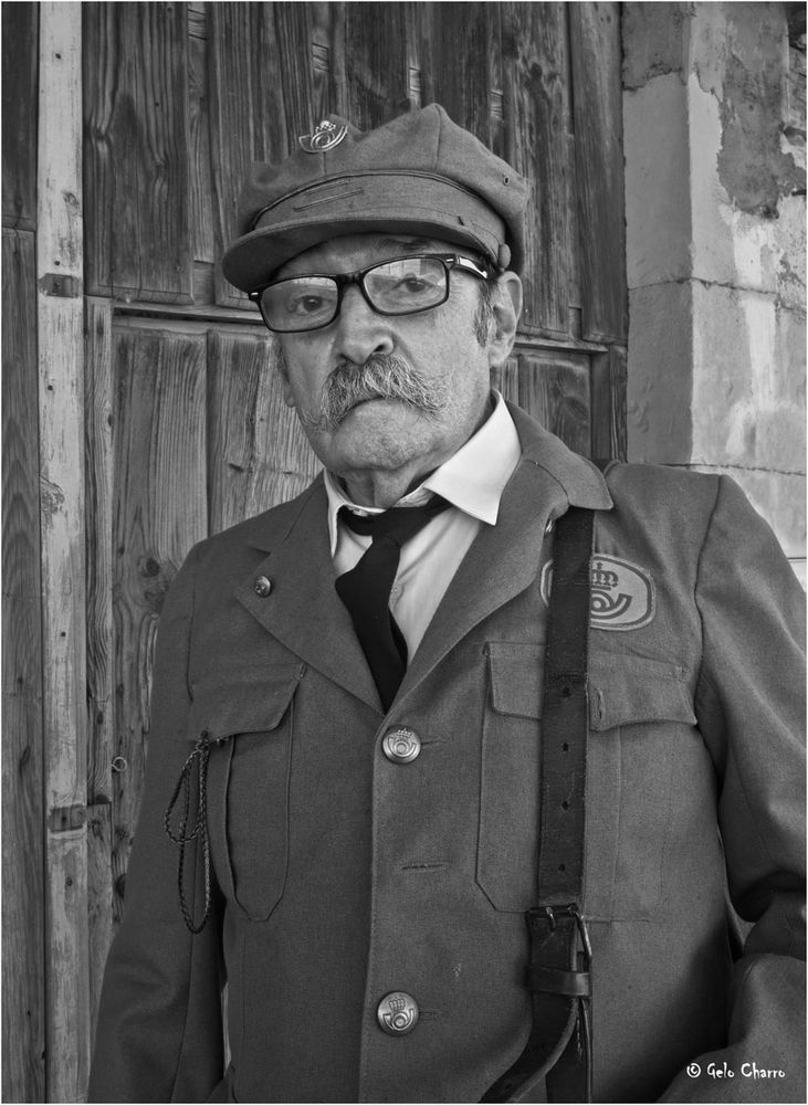 El cartero Imagen & Foto documentación y periodismo , emociones