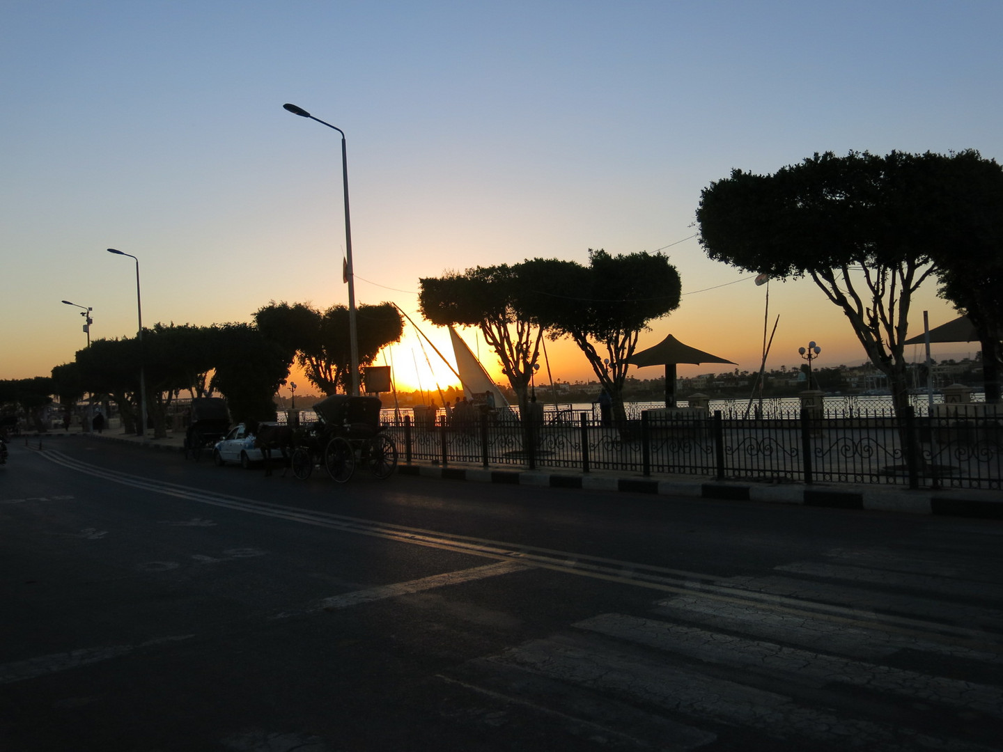 El Corniche Street, Luxor