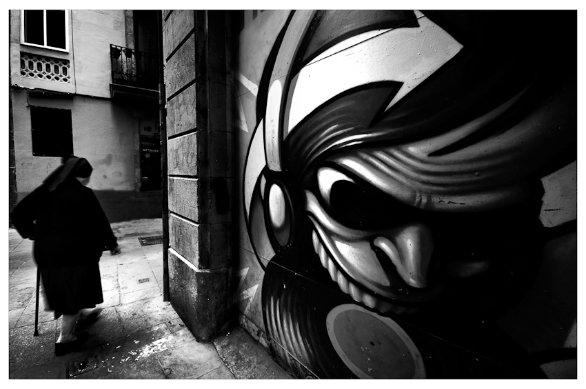 El diablo in b/w (e l'acqua santa)