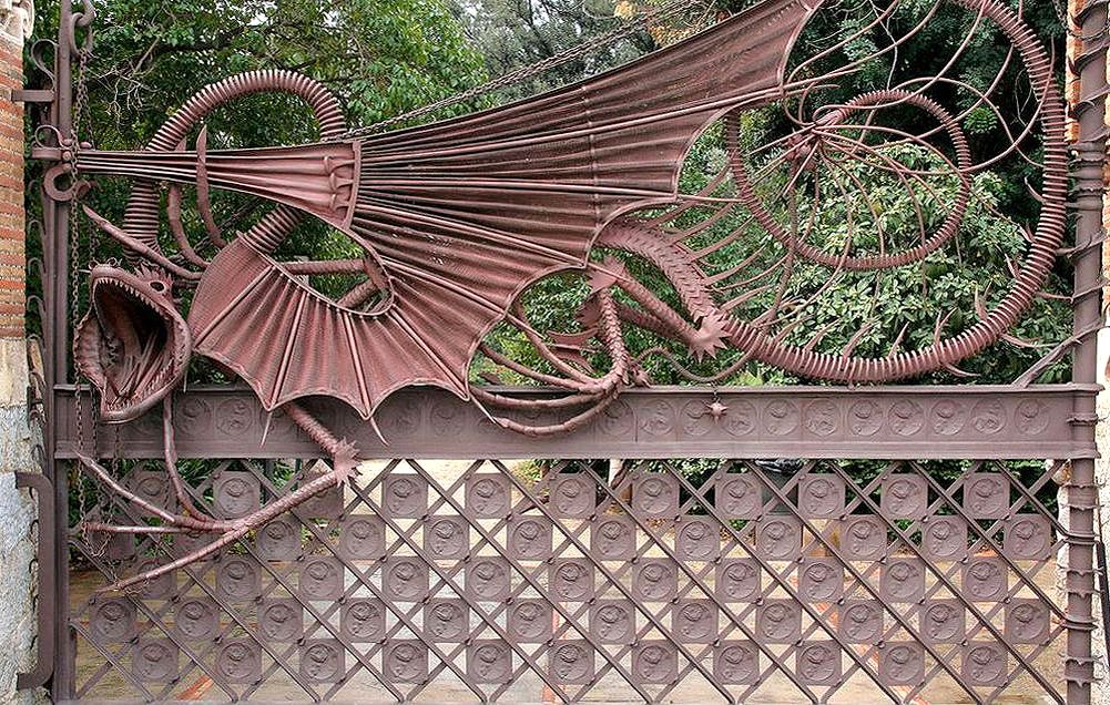 El dragón de la finca Güell en Barcelona