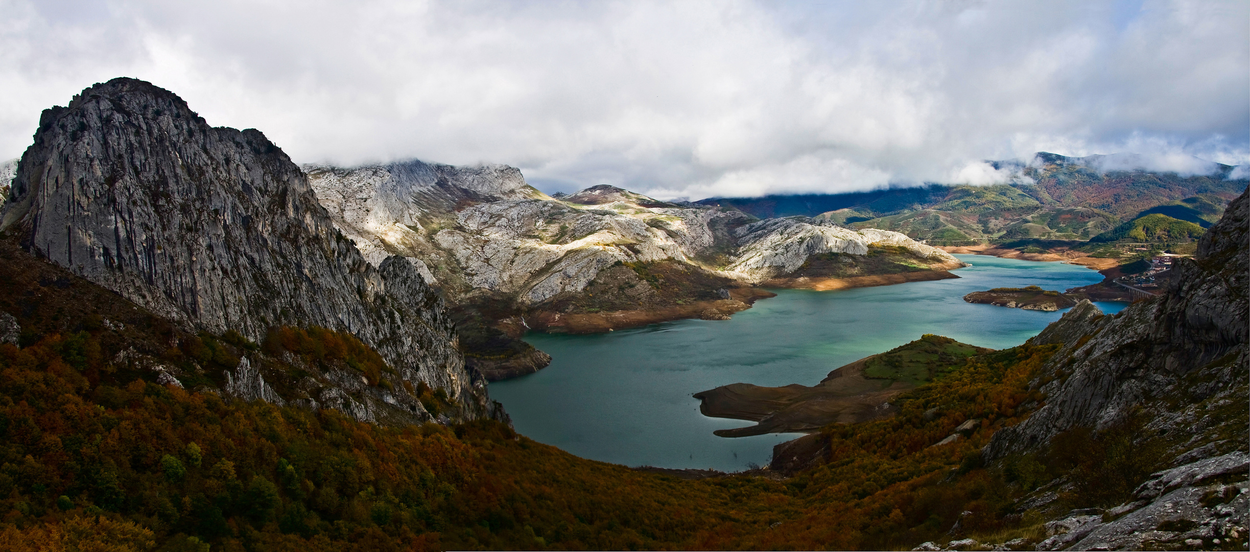 El embalse de Riaño. León