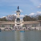 El famoso y ultraconocido Estanque del Retiro en una tarde de Abril