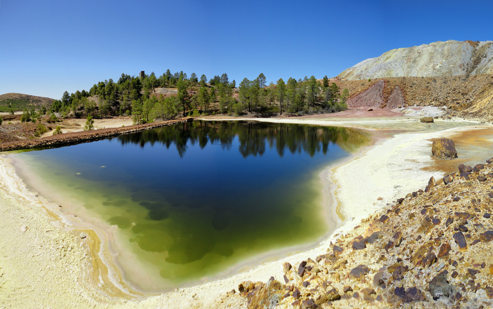 el lago esmeralda