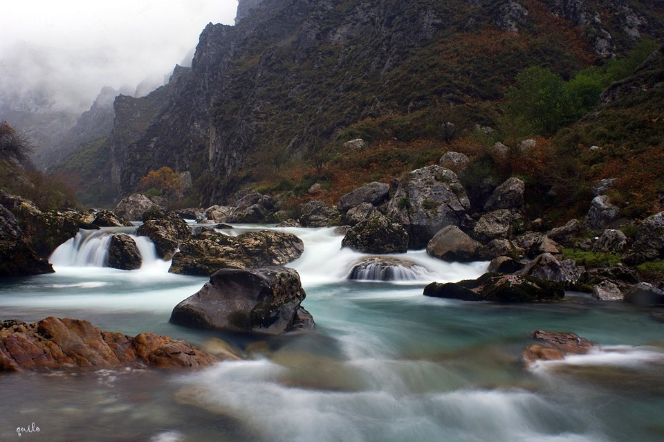 EL OTOÑO DEL CARES