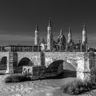 el pilar, Zaragoza b&w