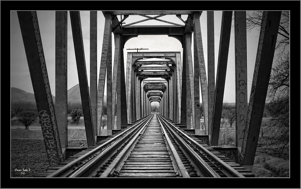 EL PUENTE DE MI NIÑEZ