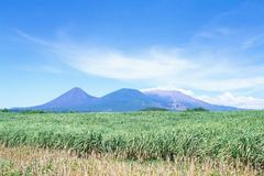 El Salvador, Berge und Zuckerrohrpflanzungen?