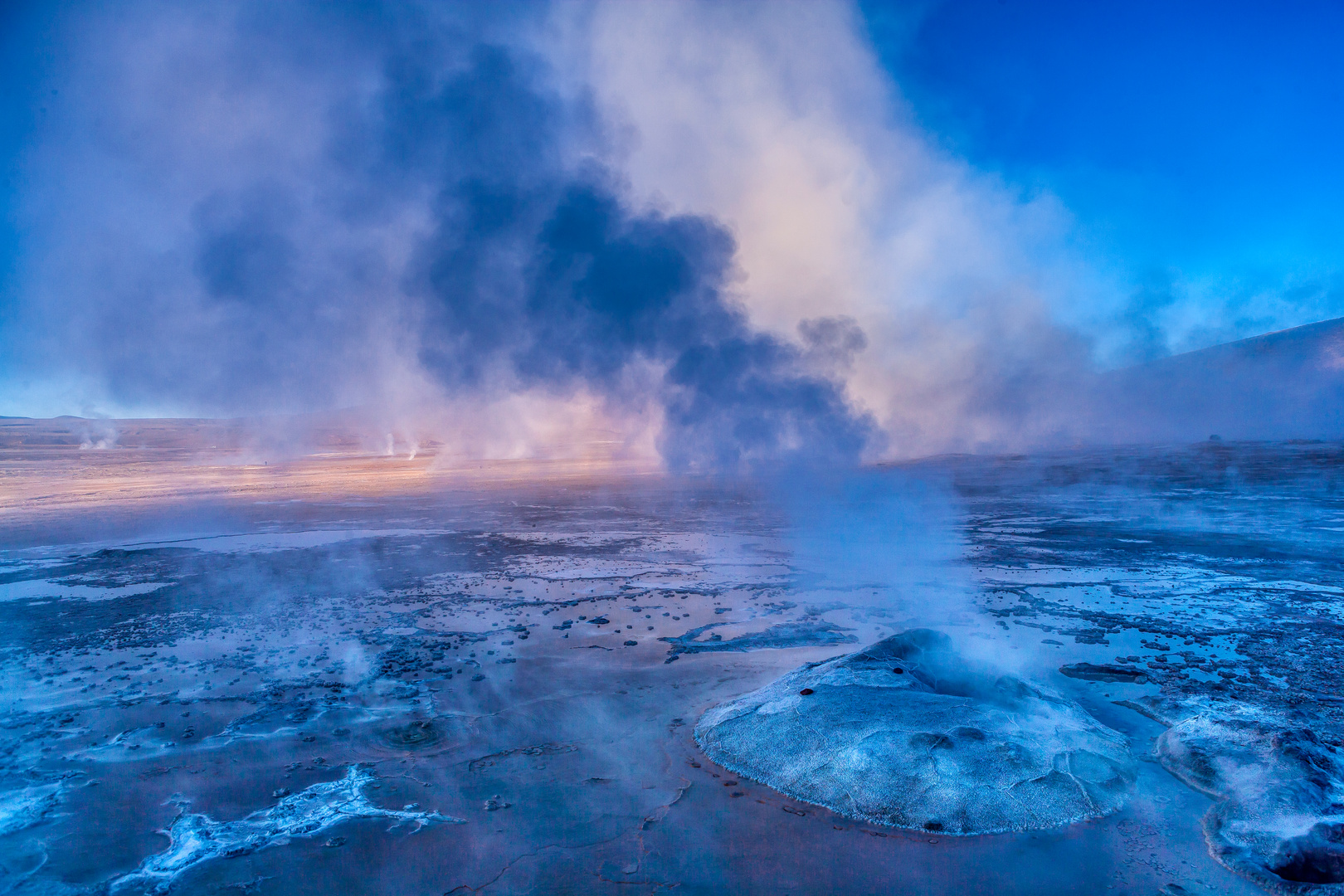 El Tatio - die Sonne kommt gerade raus