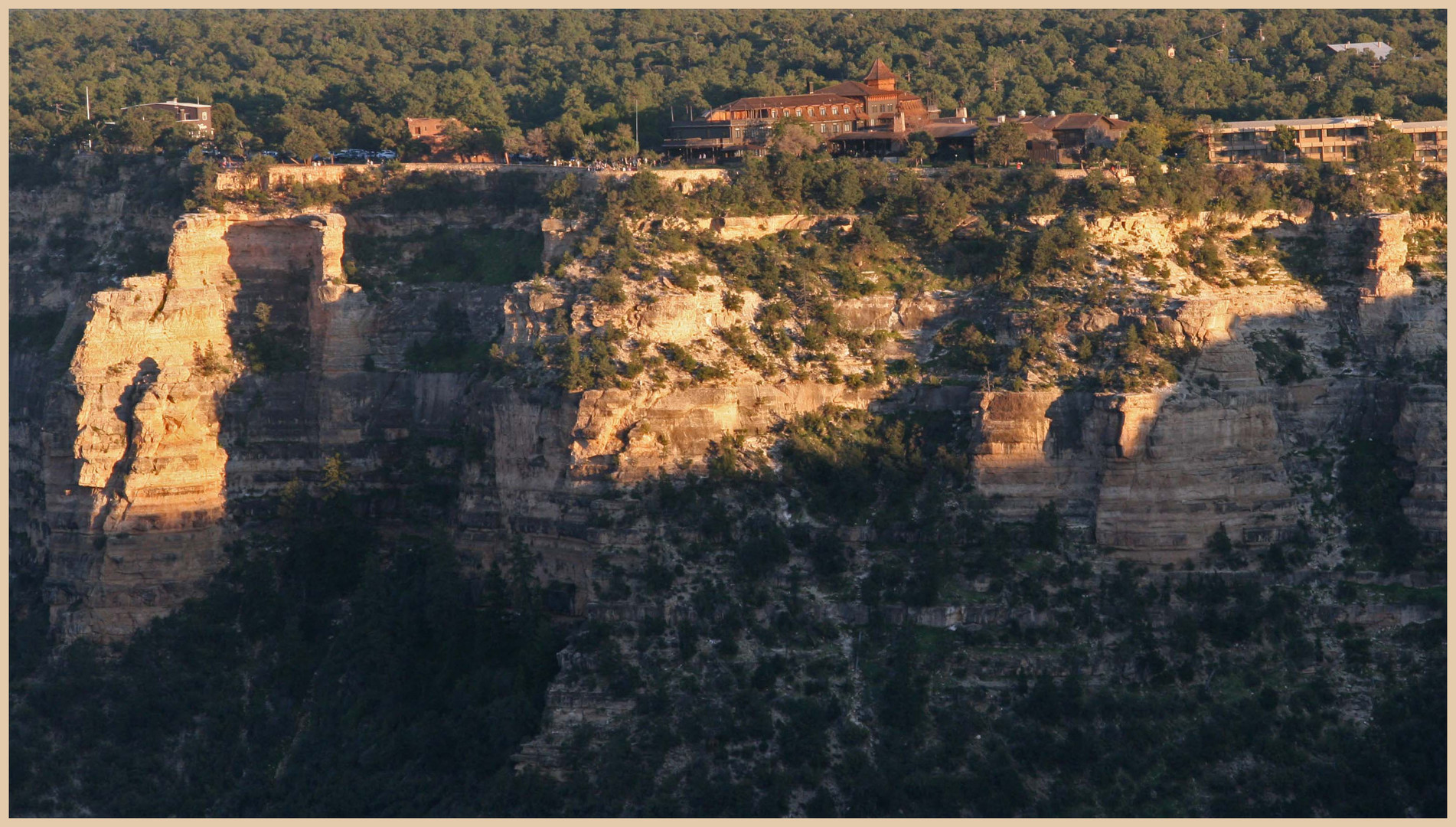 el tovar hotel from trailview overlook