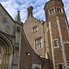 Elancement vers le ciel  --  Madingley Hall, Cambridge  --  Senkrecht zum Himmel