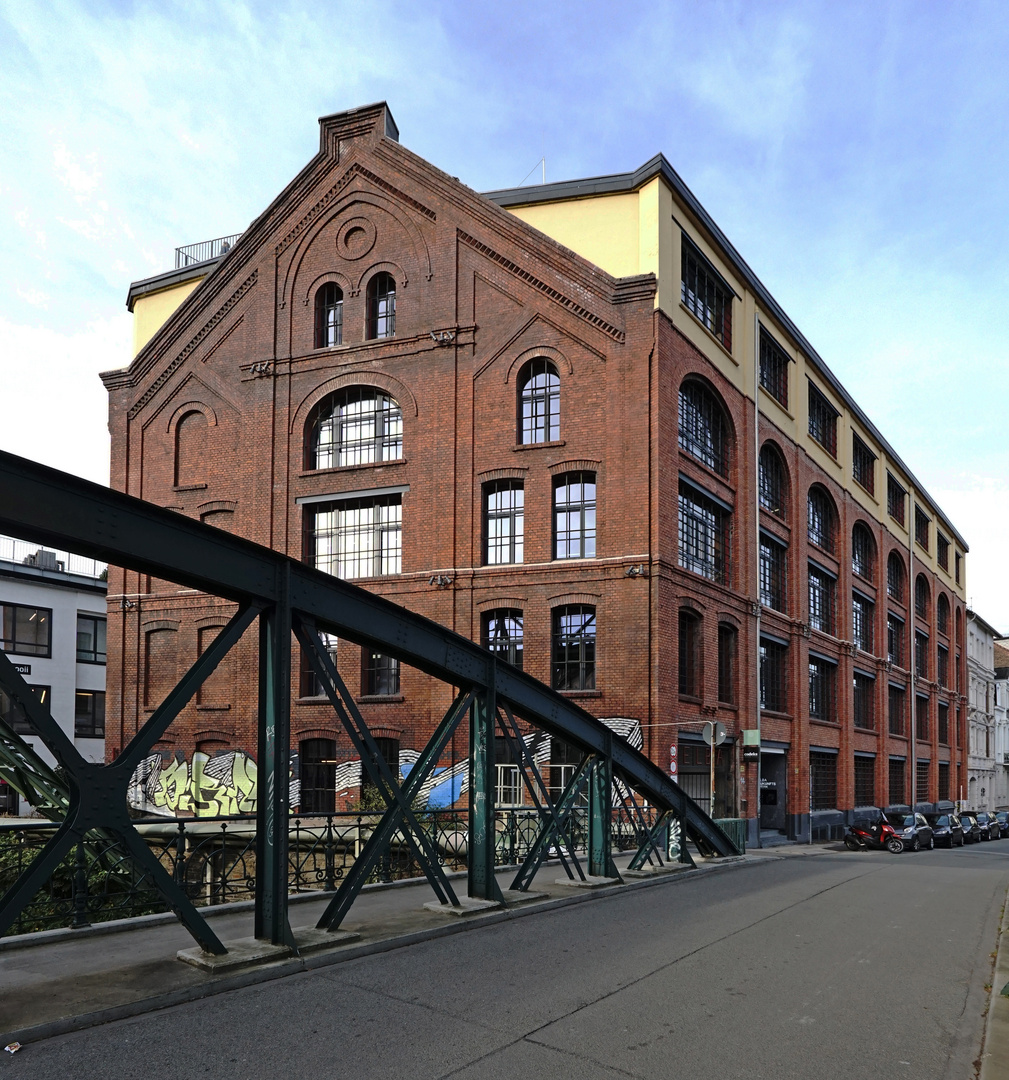 Elbahaus an der Moritzstraße