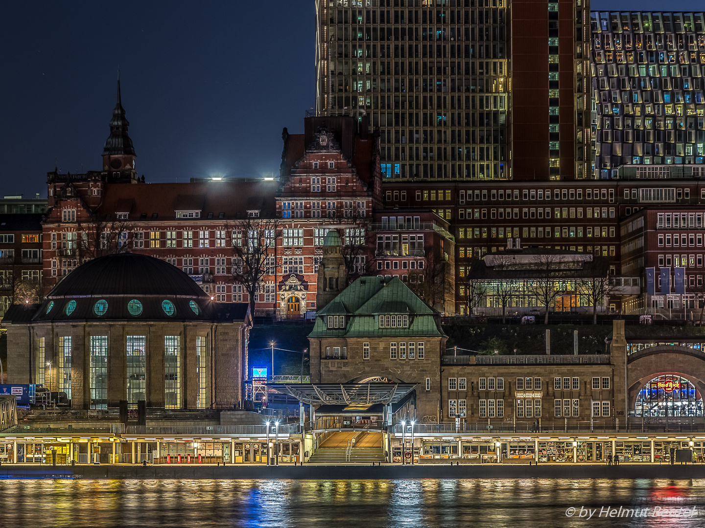 Elbblick - Alter Elbtummel, Brücke 6 und Hard Rock Cafe