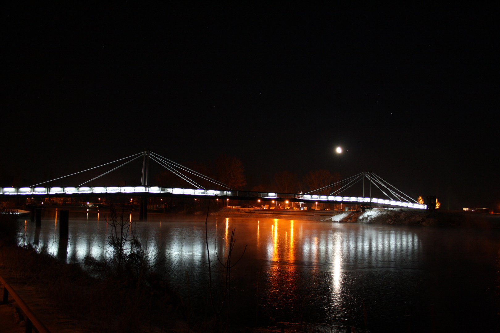 Elbbrücke zum Roten platz