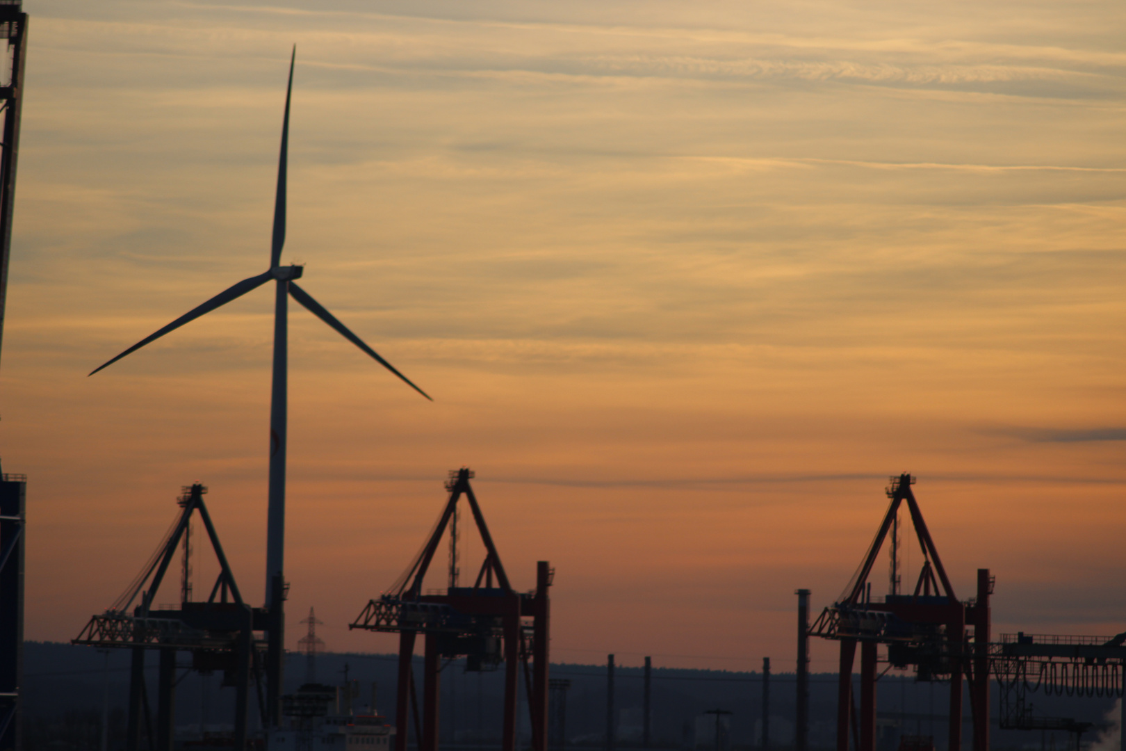 Elbchaussee mit Blick auf Hafen