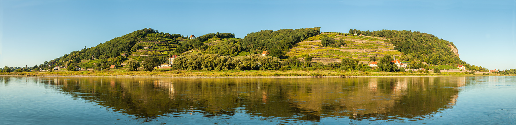 Elbe bei Meißen mit Blick auf das Spaargebirge