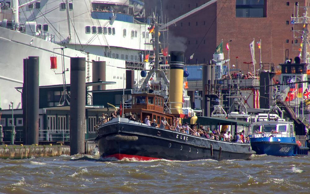 ELBE- der einzig erhaltene dampfbetriebene Flusseisbrecher