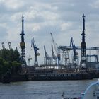 elbe hamburg landungsbrücken