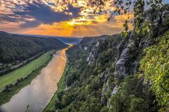 Elbe im Abendlicht