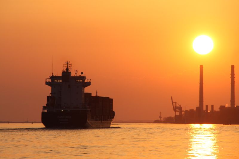 Elbe im Abendlicht