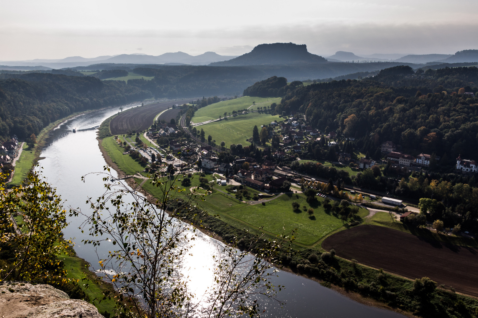 Elbe im Elbsandsteingebierge