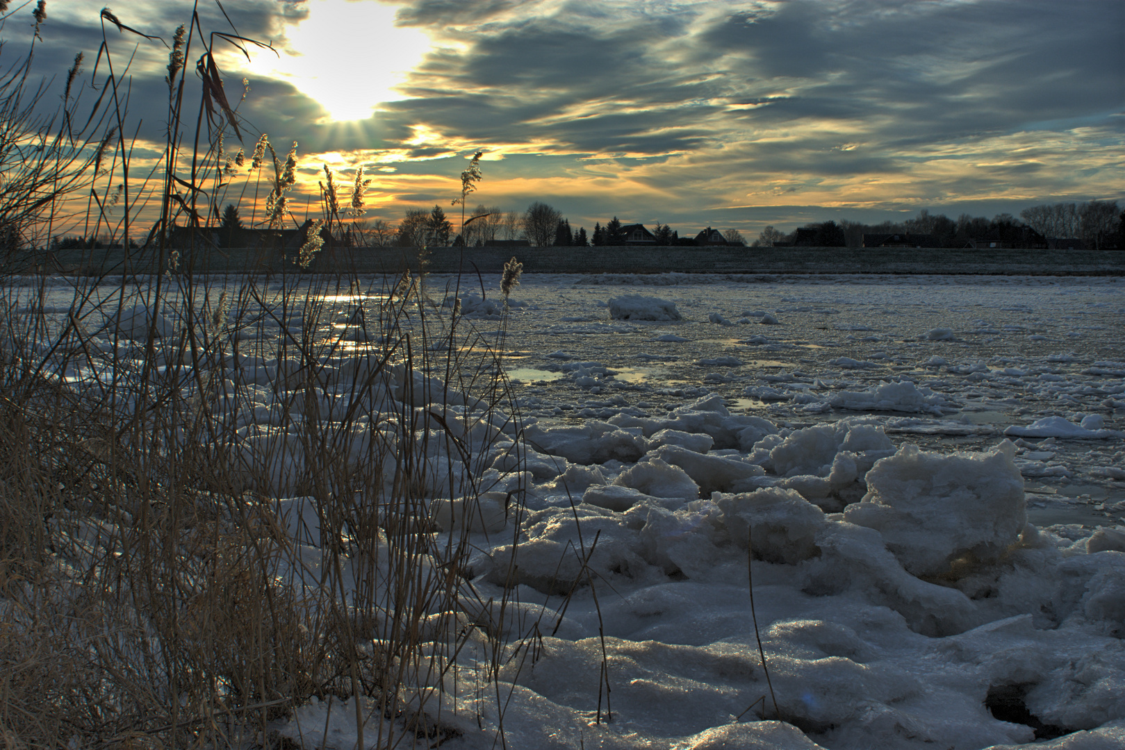 Elbe im Winter 2010