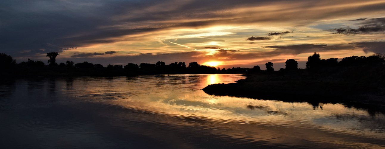 Elbe in Abendstimmung