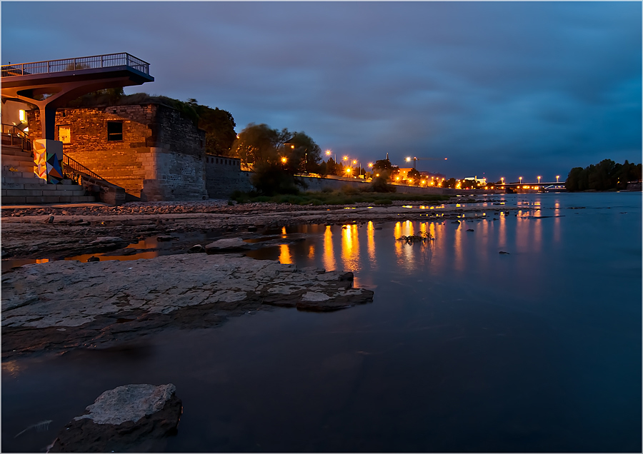 Elbe in Magdeburg ...