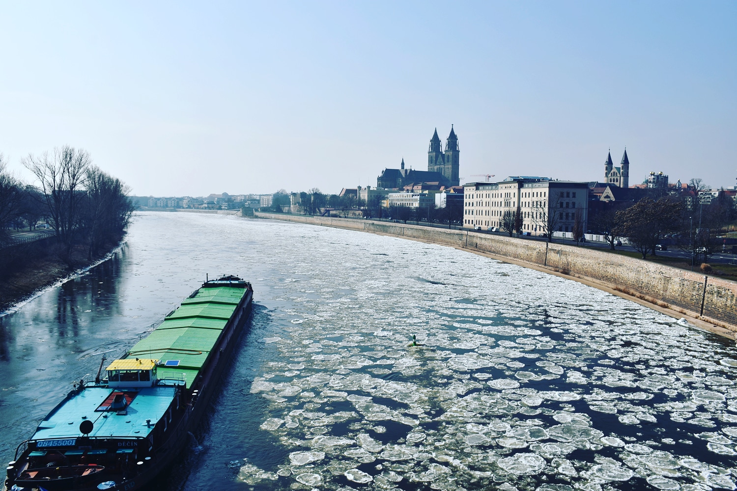 Elbe Magdeburg im Winter 